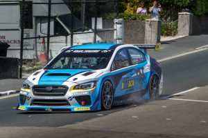 世界一危険な公道コースで「スバルWRX STI」がコースレコード樹立！