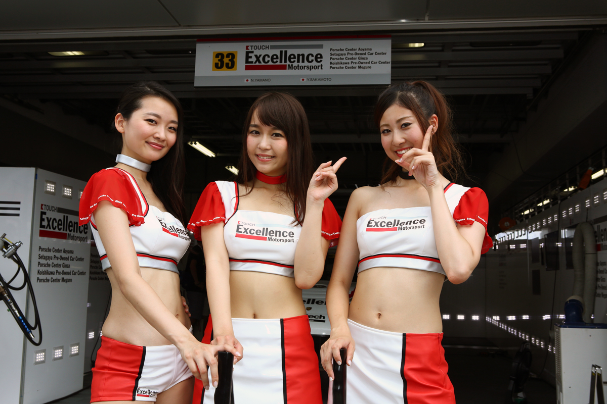 画像ギャラリー スーパーgt第5戦でgt Rが4連勝をゲット レースクィーン画像 画像40 Auto Messe Web カスタム アウトドア 福祉車両 モータースポーツなどのカーライフ情報が満載
