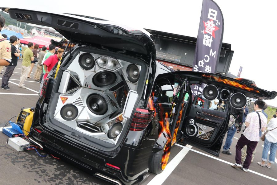 サウンドとビジュアルを両立した