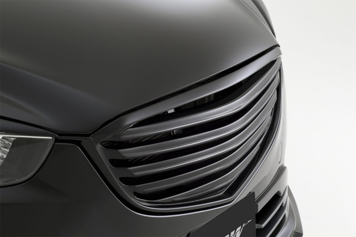 cx-5_grill_02_b