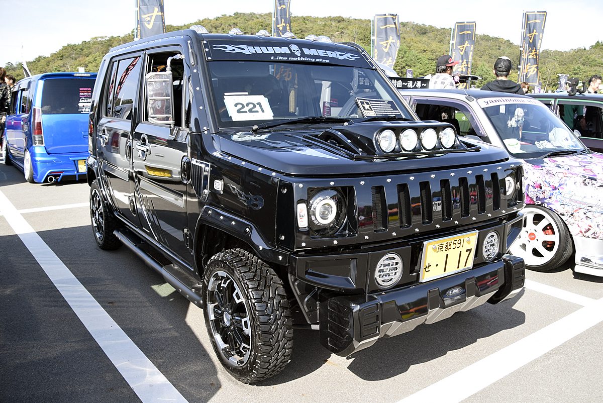 小さなkカーが大きなハマーh2風に変身 King Of K Car Auto Messe Web カスタム アウトドア 福祉車両 モータースポーツなどのカーライフ情報が満載