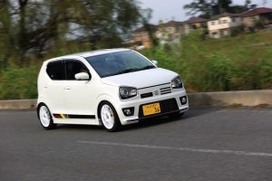 「アルトワークス」を手軽にモディファイできる3つのアイテム