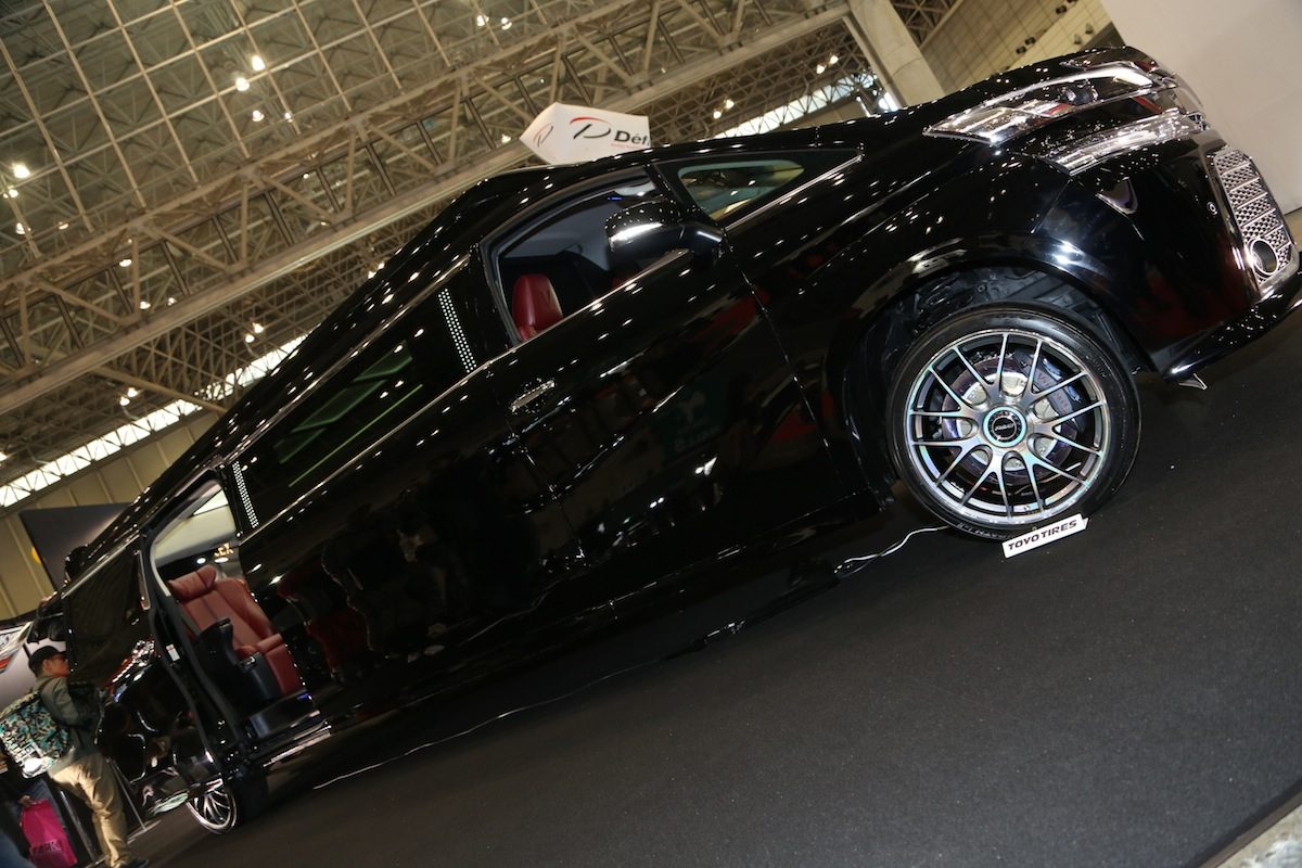 全長7mのヴェルファイアが圧巻 新生 Victorex 東京オートサロン17 Auto Messe Web カスタム アウトドア 福祉車両 モータースポーツなどのカーライフ情報が満載