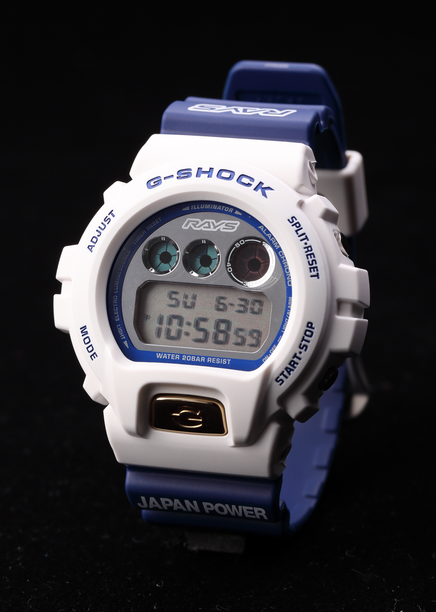 G Shock Raysモデル の17年仕様を限定販売 Auto Messe Web カスタム アウトドア 福祉車両 モータースポーツなどのカーライフ情報が満載