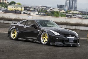 オトナのスポーツマインドを刺激する”R35GT-R”用ボディキット【VLENE】