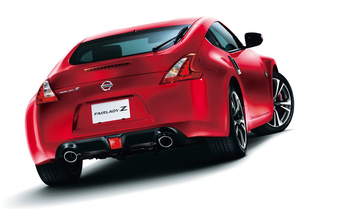新型フェアレディZ」は新色カーマインレッド追加など魅力をアップ