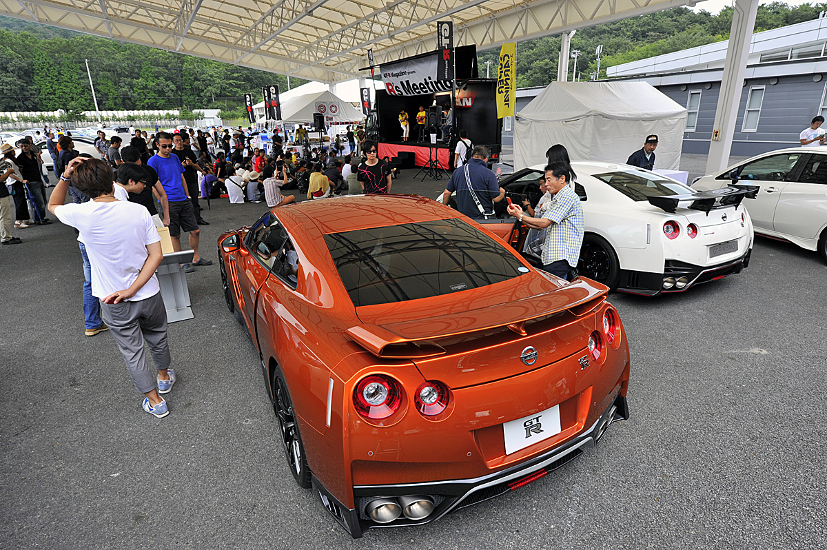 R'sミーティング　2017 GT-Rマガジン