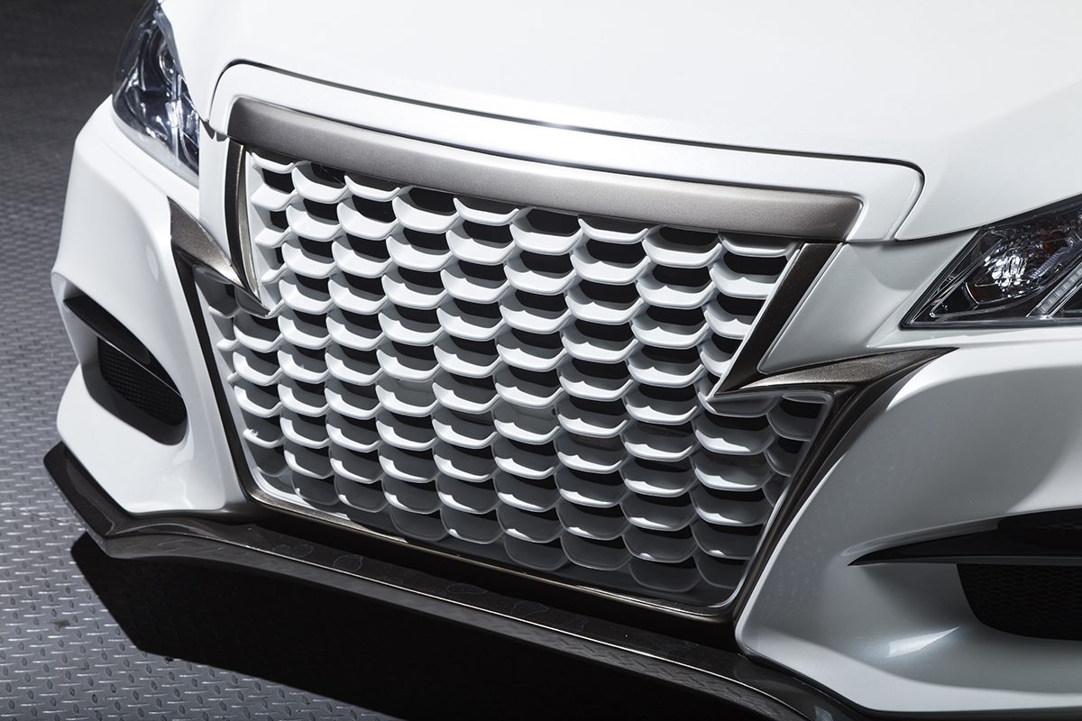 おじさん臭いとは言わせない!! 「クラウン・ロイヤル」がスポーティに