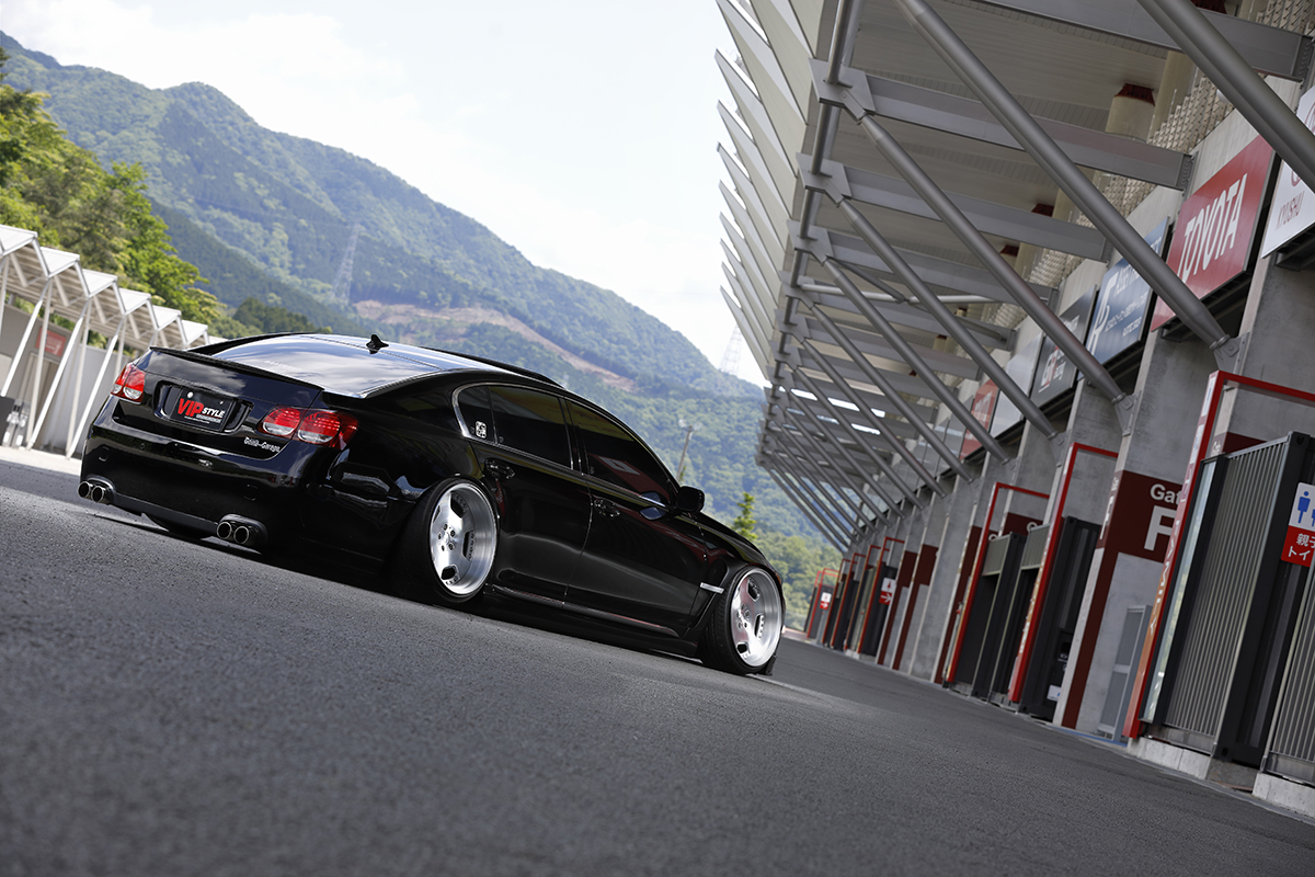 VIPスタイル カバーカー 表紙 レクサスGS