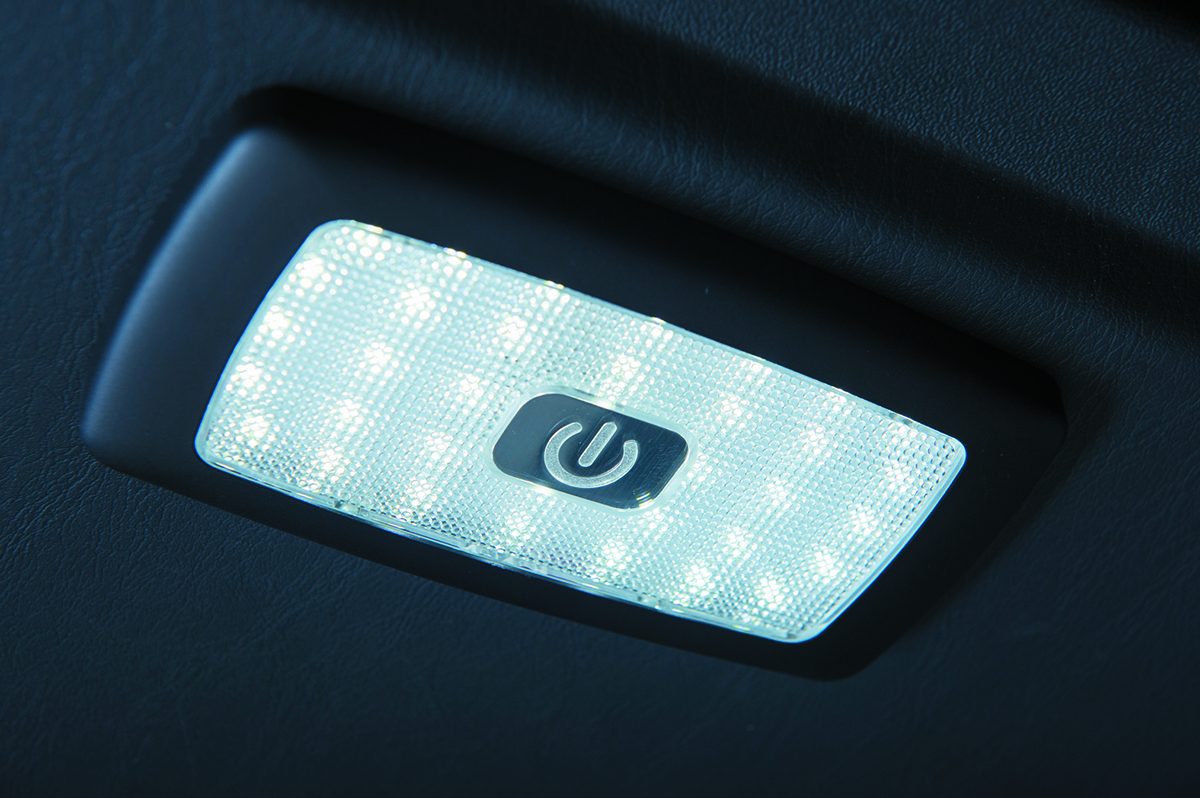 LEDルームランプ、クイックタッチ、触れるだけでスイッチON&OFF