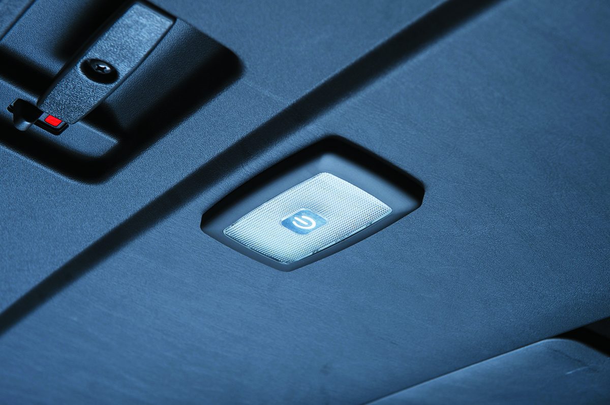 LEDルームランプ、クイックタッチ、触れるだけでスイッチON&OFF