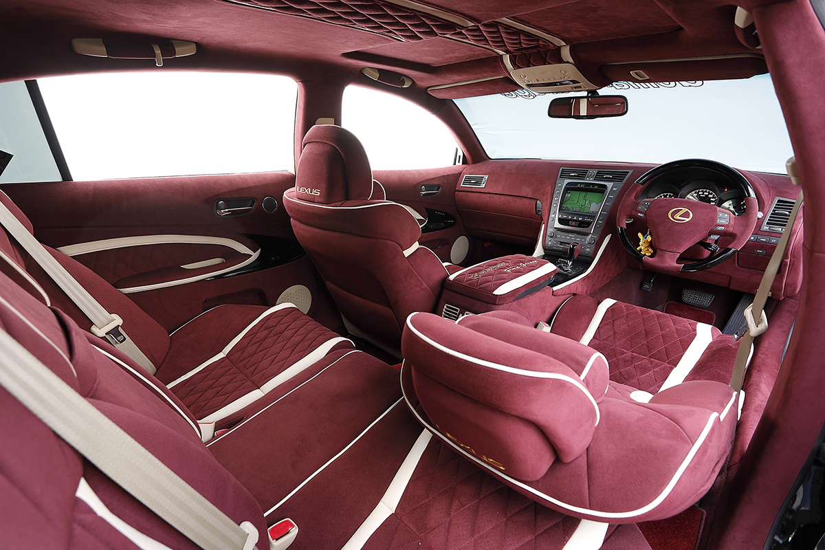 VIPスタイル　カバーカー　表紙　レクサスGS