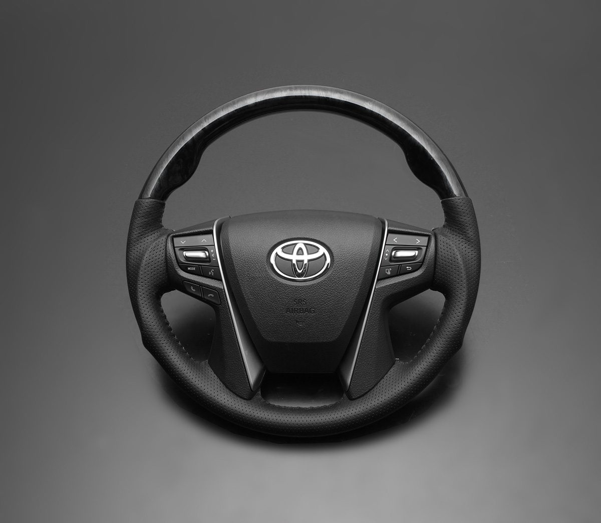 アルファード＆ヴェルファイア、ステアリング、ルナインターナショナル、フェガーリ