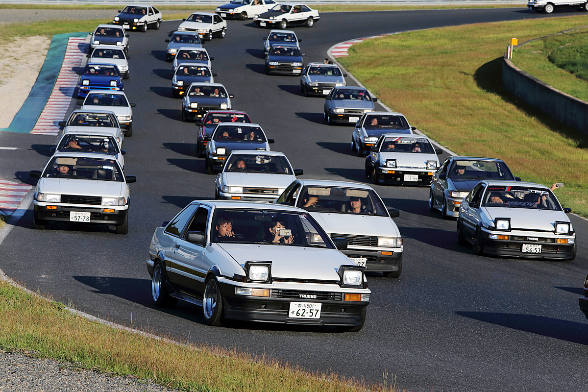 9月10日、トヨタ「AE86」が岡山国際サーキットを埋めつくす！