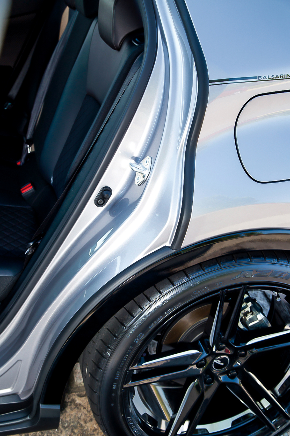 Gコーポレーション C-HR 風切り音 モール