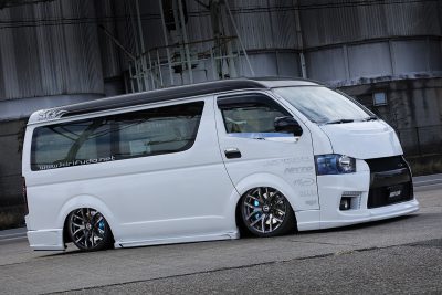 スーパーカーニバル、ハイエーススタイル