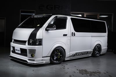 スーパーカーニバル、ハイエーススタイル