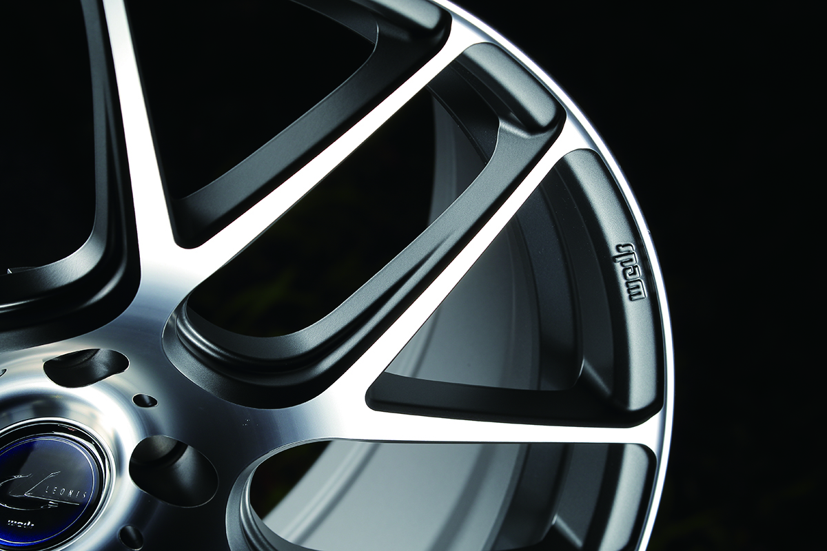 ウェッズ、レオニス・ナヴィア、VIPスタイル