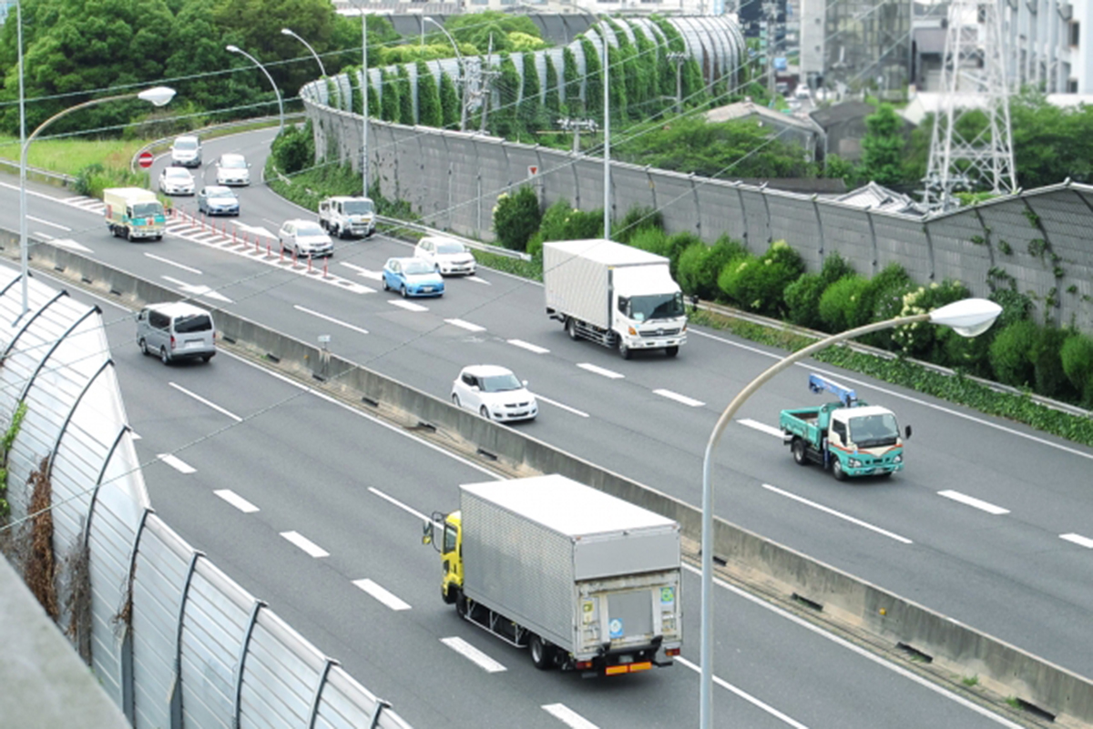 トラック　空車 ドコマップジャパン 富士運輸 トラボックス イーソーコ　NTTドコモ