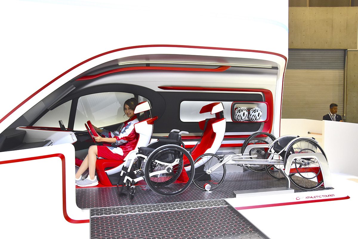 次期型ハイエースと噂される Lcv Concept の正体は 東京モーターショー Auto Messe Web カスタム アウトドア 福祉車両 モータースポーツなどのカーライフ情報が満載