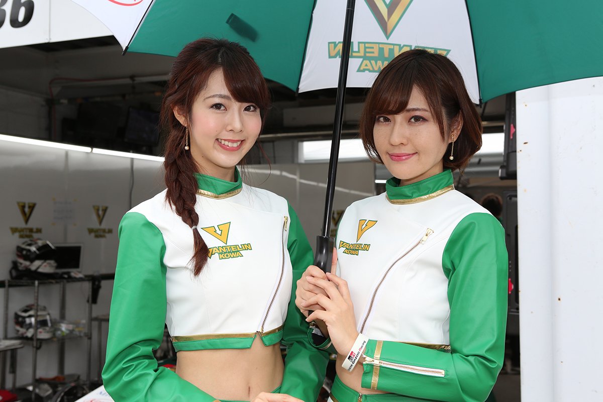 スーパーフォーミュラ2017 レースクイーン