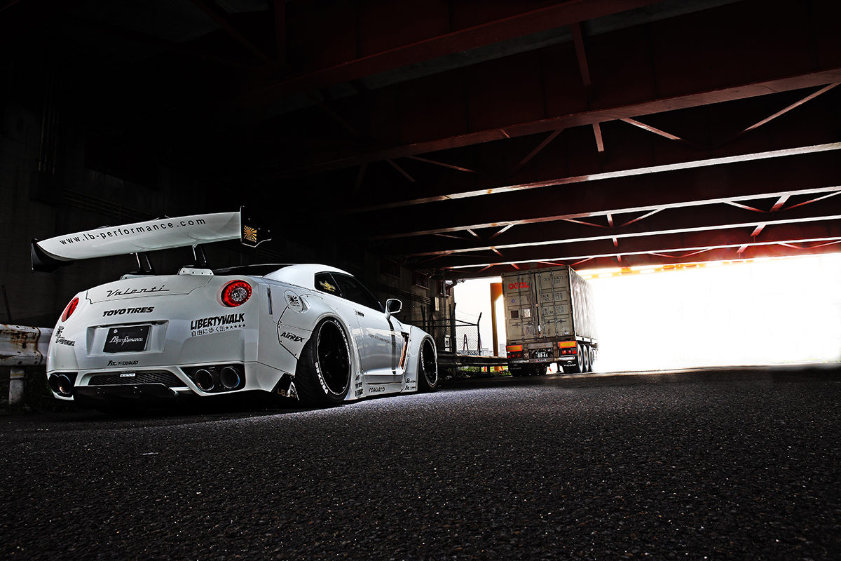 R35 GT-R WIDE BODY オーバーフェンダー LB WORKS PANDEM 