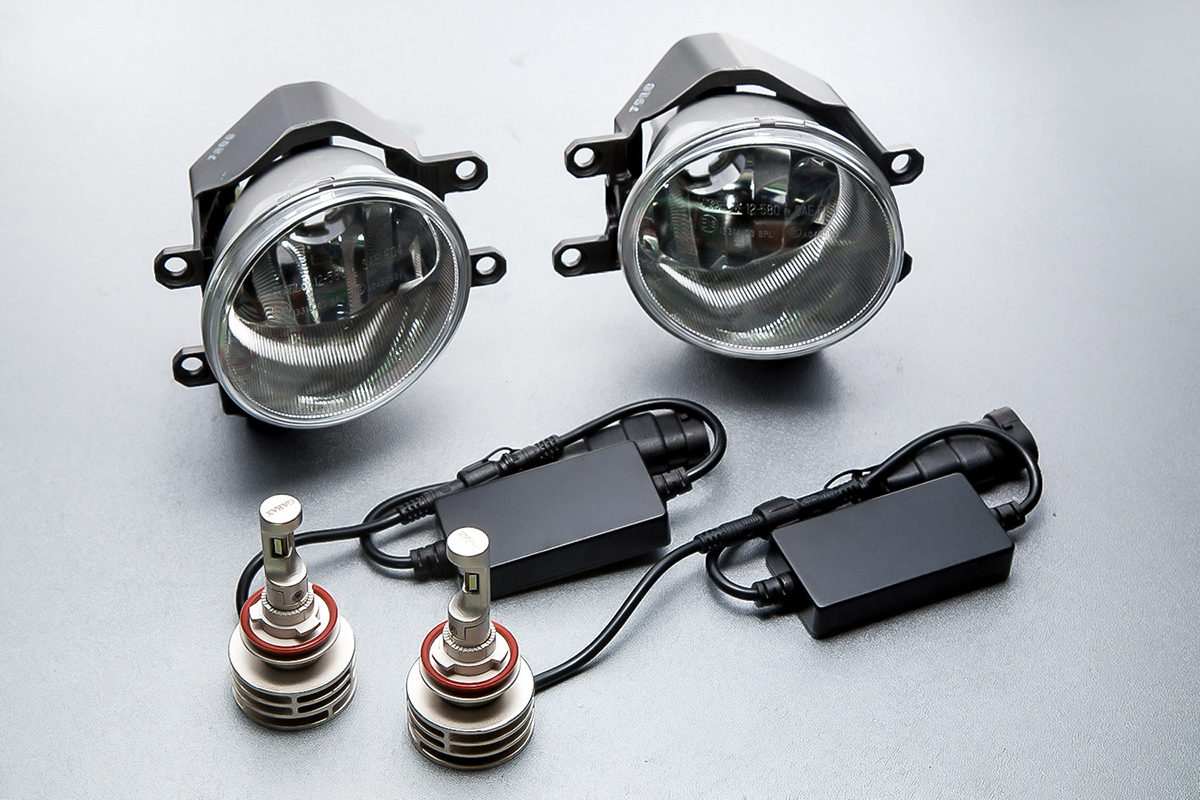 TOYOTA 　トヨタ純正フォグランプ　作動良好 新型 TOYOTA 純正フォグランプ LED 6000lm 選べる ホワイト