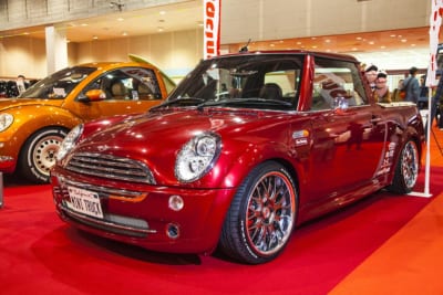 Beetleとminiがピックアップトラックに変身 大阪モーターショー Auto Messe Web カスタム アウトドア 福祉車両 モータースポーツなどのカーライフ情報が満載