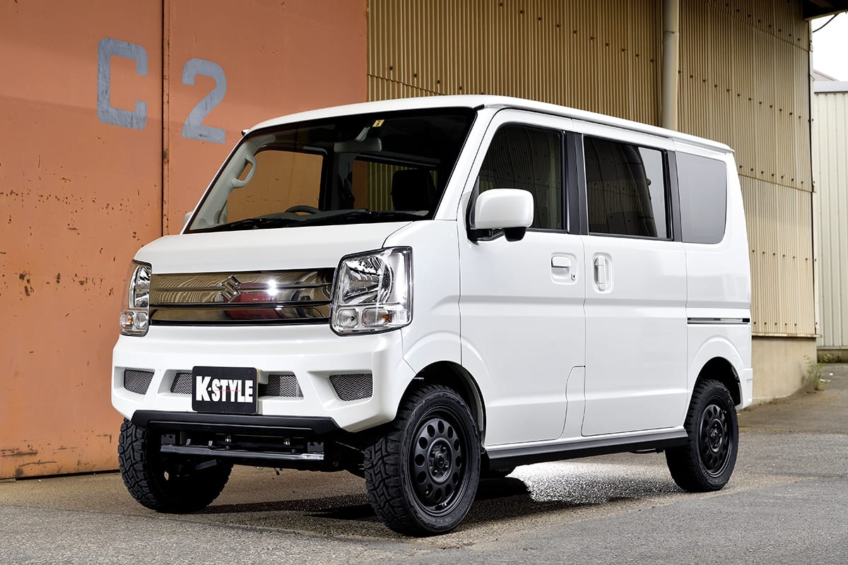 軽自動車用タイヤ　軽トラや軽バンのドレスアップにどうぞ 箱バン&軽トラを「ちょいアゲ」で楽しむ低予算リフトアップ【その2