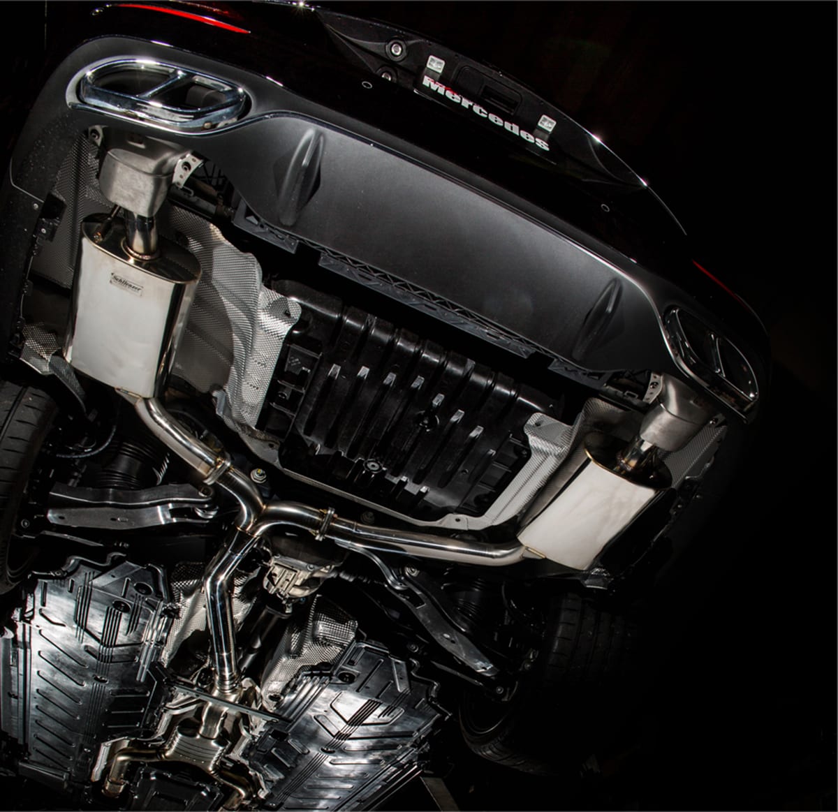 AMG E43のマフラーチューン決定版『Schllenzer for E43 AMG』 | AUTO