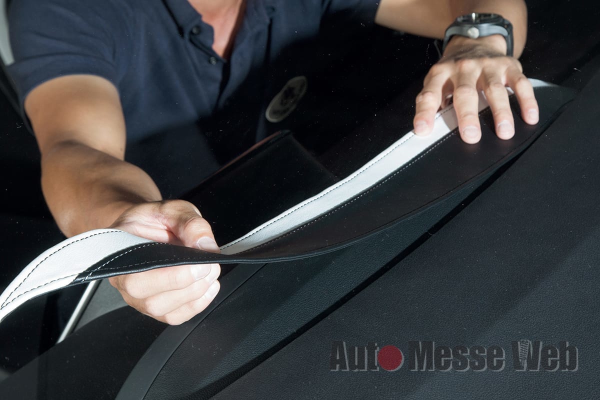 グレイス、アクセントライン、レザー、シートカバー、ノア、ヴォクシー、エスクァイア、プリウス、アルファード、ヴェルファイア