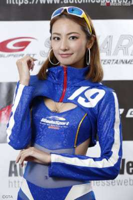 SUPER GT、レースクイーン、レースクィーン、ウェッズスポーツ、近藤みやび、山本成美、小山 桃