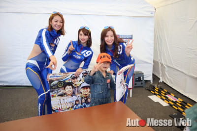 SUPER GT、レースクイーン、レースクィーン、ウェッズスポーツ、近藤みやび、山本成美、小山 桃