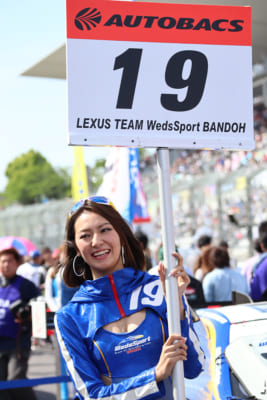 SUPER GT、レースクイーン、レースクィーン、ウェッズスポーツ、近藤みやび、山本成美、小山 桃