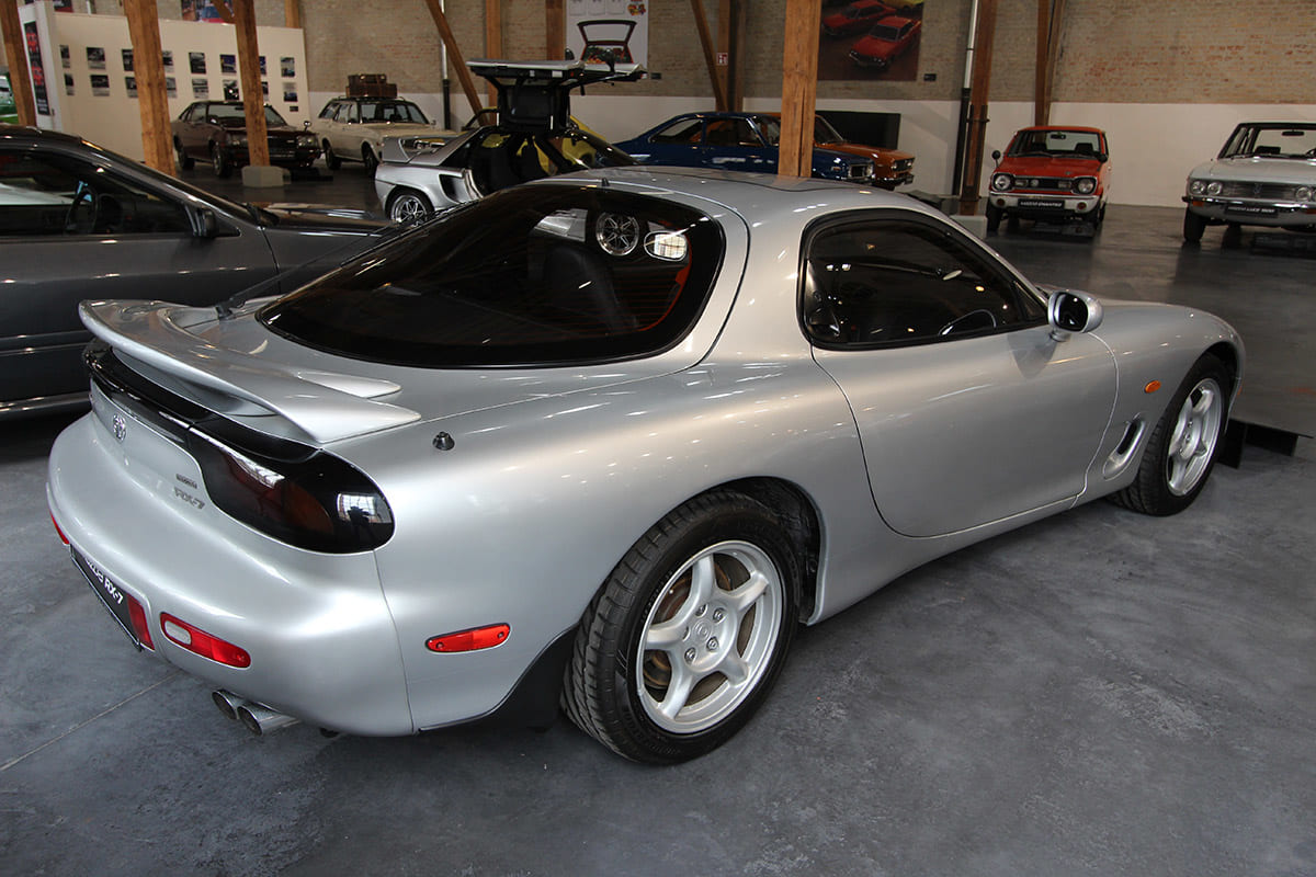 その他 rx-7 mazda_fd3s_02-400x300.jpeg