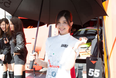 SUPER GT、レースクイーン、RQ、ARTA、安倍有里子、麻田ゆん、星野 奏、結城みい、久保エイミー