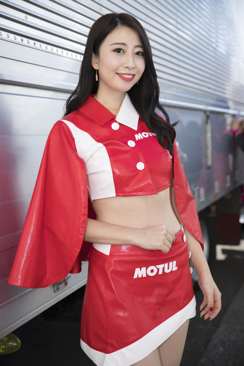 NISMO、レースクイーン、SUPER GT、小泉奈央、長沼まゆ、鈴木志歩