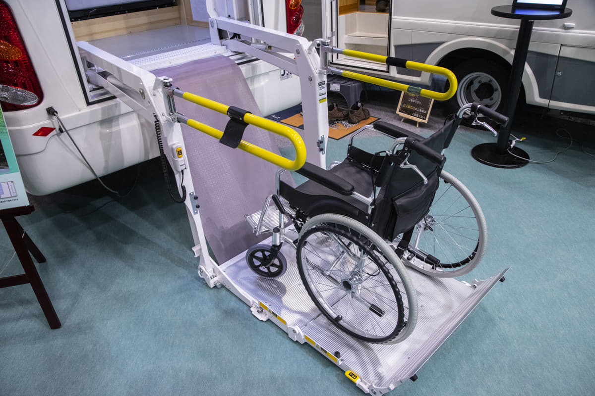 ジャパンキャンピングカーショー2019、A to Z、エートゥーゼット、多目的サポートカー、福祉、高齢者、キャンピングカー