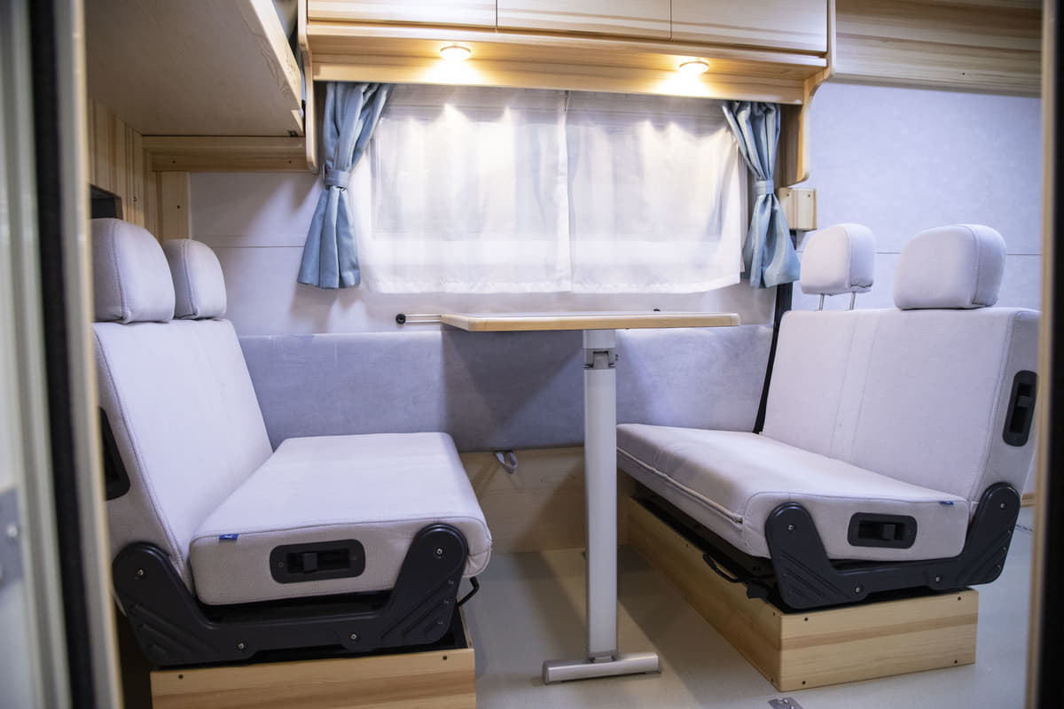 ジャパンキャンピングカーショー2019、A to Z、エートゥーゼット、多目的サポートカー、福祉、高齢者、キャンピングカー