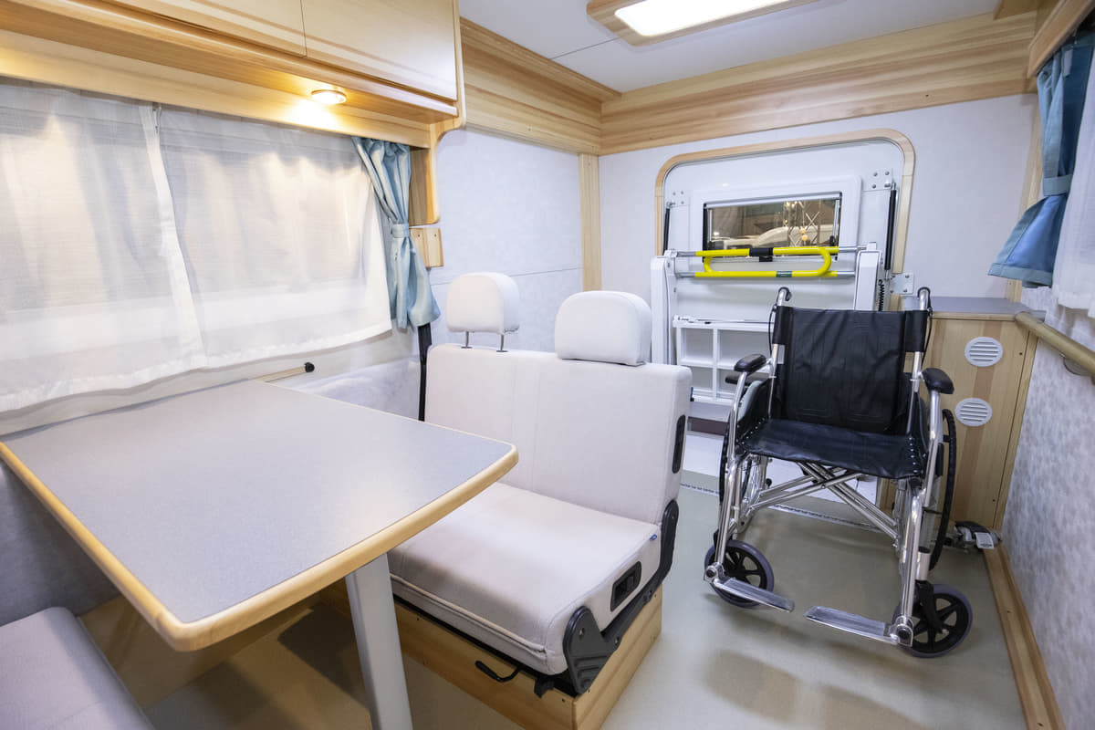 ジャパンキャンピングカーショー2019、A to Z、エートゥーゼット、多目的サポートカー、福祉、高齢者、キャンピングカー