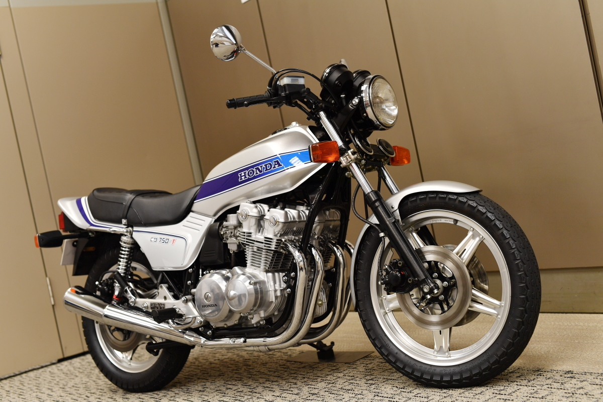 ホンダが旧車２輪の部品供給を拡大「CB750F・NSR250を含む３車種用を再販へ」 | AUTO MESSE WEB（オートメッセウェブ）  ～カスタム・アウトドア・福祉車両・モータースポーツなどのカーライフ情報が満載～