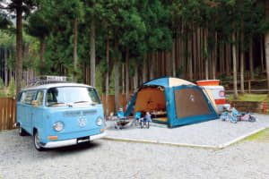 クルマにキャンプ用品をスッキリと収められる「車外積載パターン３つ」