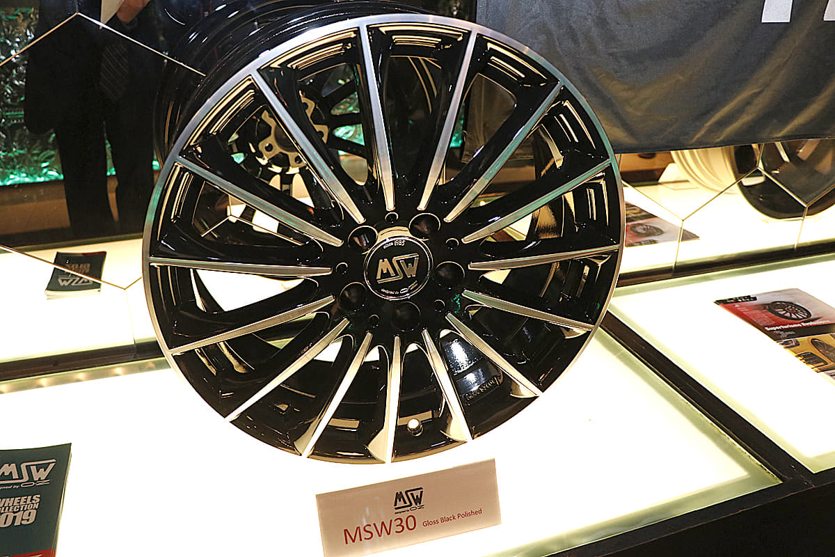 ホイールメーカー「OZ」日本法人が創立30周年！新作モデルを続々