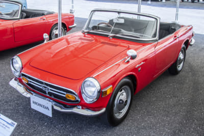 アシェット　ホンダ　エスハチ　S800M 1/6 値下げ交渉可能 Yahoo!オークション - 1円〜 アシェット Honda S800M 1／6