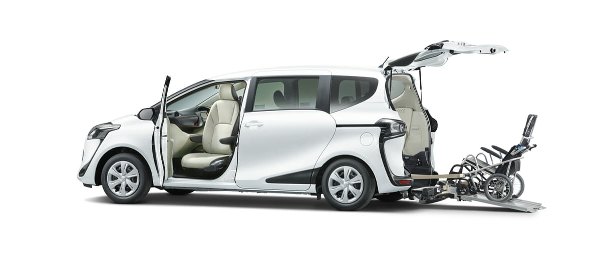 人気の5ナンバー福祉車両比較 トヨタ シエンタとホンダ フリードの違い Auto Messe Web カスタム アウトドア 福祉車両 モータースポーツなどのカーライフ情報が満載 人気の5ナンバー福祉車両比較 トヨタ シエンタとホンダ フリードの違い Auto Messe Web カスタム アウトドア 福祉車両 モータースポーツなどのカーライフ情報が満載