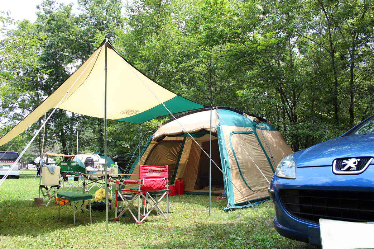 キャンプをするなら車中泊とテント泊どちらがいい 乗用車とテントで比較した Auto Messe Web カスタム アウトドア 福祉車両 モータースポーツなどのカーライフ情報が満載