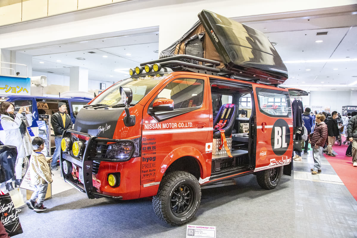 画像ギャラリー 商用車なのになぜ トヨタハイエース 日産キャラバンのカスタムが流行なワケ 画像9 Auto Messe Web カスタム アウトドア 福祉車両 モータースポーツなどのカーライフ情報が満載