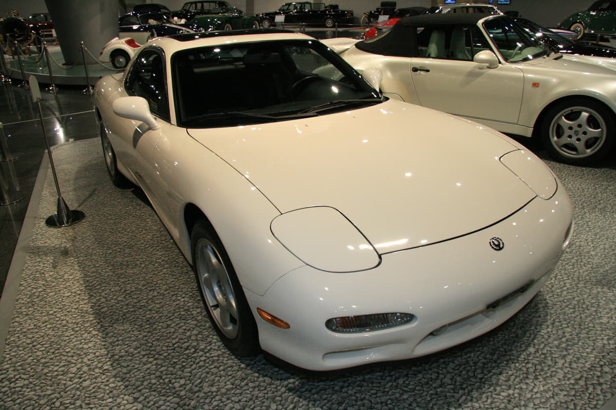 画像ギャラリー マツダrx 9に期待 ロータリーエンジンで世界を魅了した Rx 7 Rx 8 ヒストリー 画像3 Auto Messe Web カスタム アウトドア 福祉車両 モータースポーツなどのカーライフ情報が満載