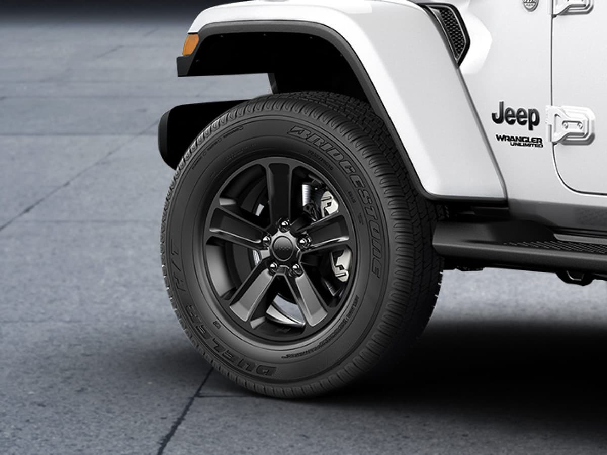 Jeepラングラー限定車 Altitude を初設定 標準モデルも年次改良を施す Auto Messe Web カスタム アウトドア 福祉車両 モータースポーツなどのカーライフ情報が満載