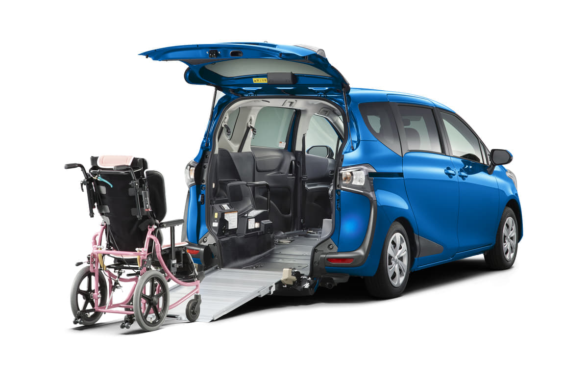 コンパクトサイズの 福祉車両 家族の送迎にも使えるパーソナルユースな５台 Auto Messe Web カスタム アウトドア 福祉車両 モータースポーツなどのカーライフ情報が満載